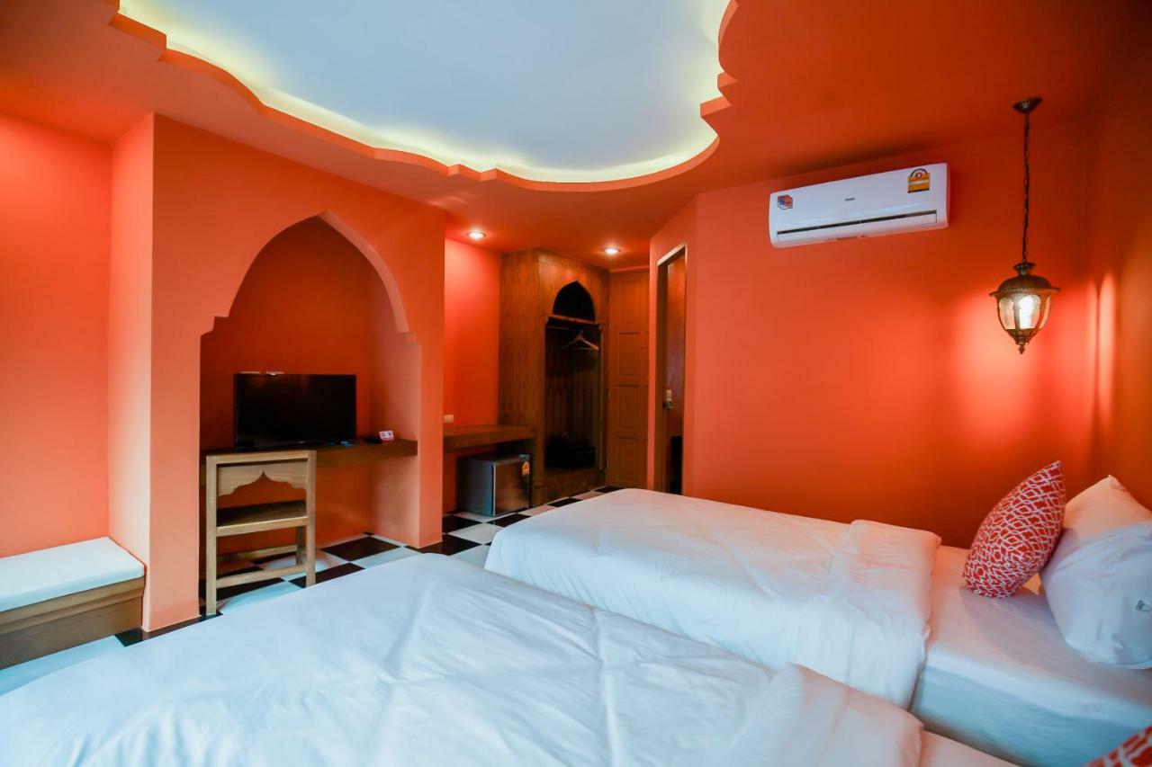 Khaleej Mass Hotel Patong Exterior foto